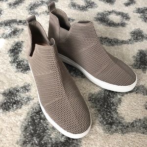 Chelsea & Violet Sneaker Wedge